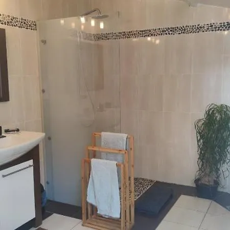 Bed & Breakfast La Maison De Lison 3*